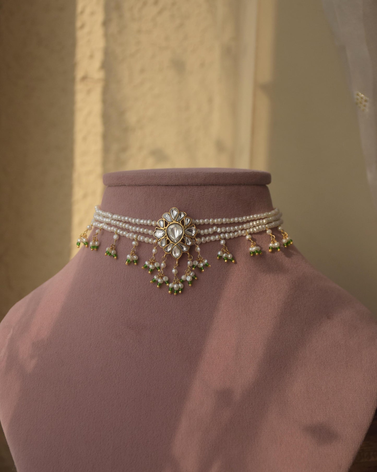 Charu Pearl Choker
