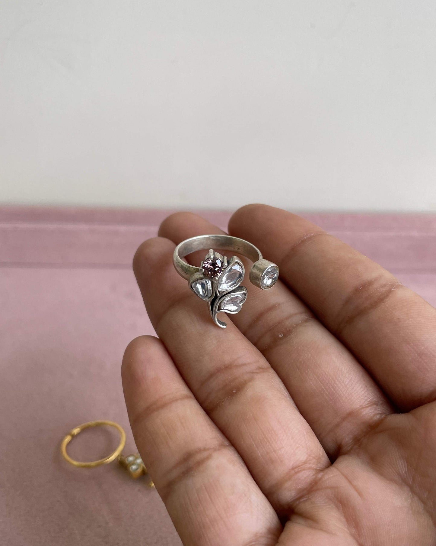 Mehekti Adjustable Ring