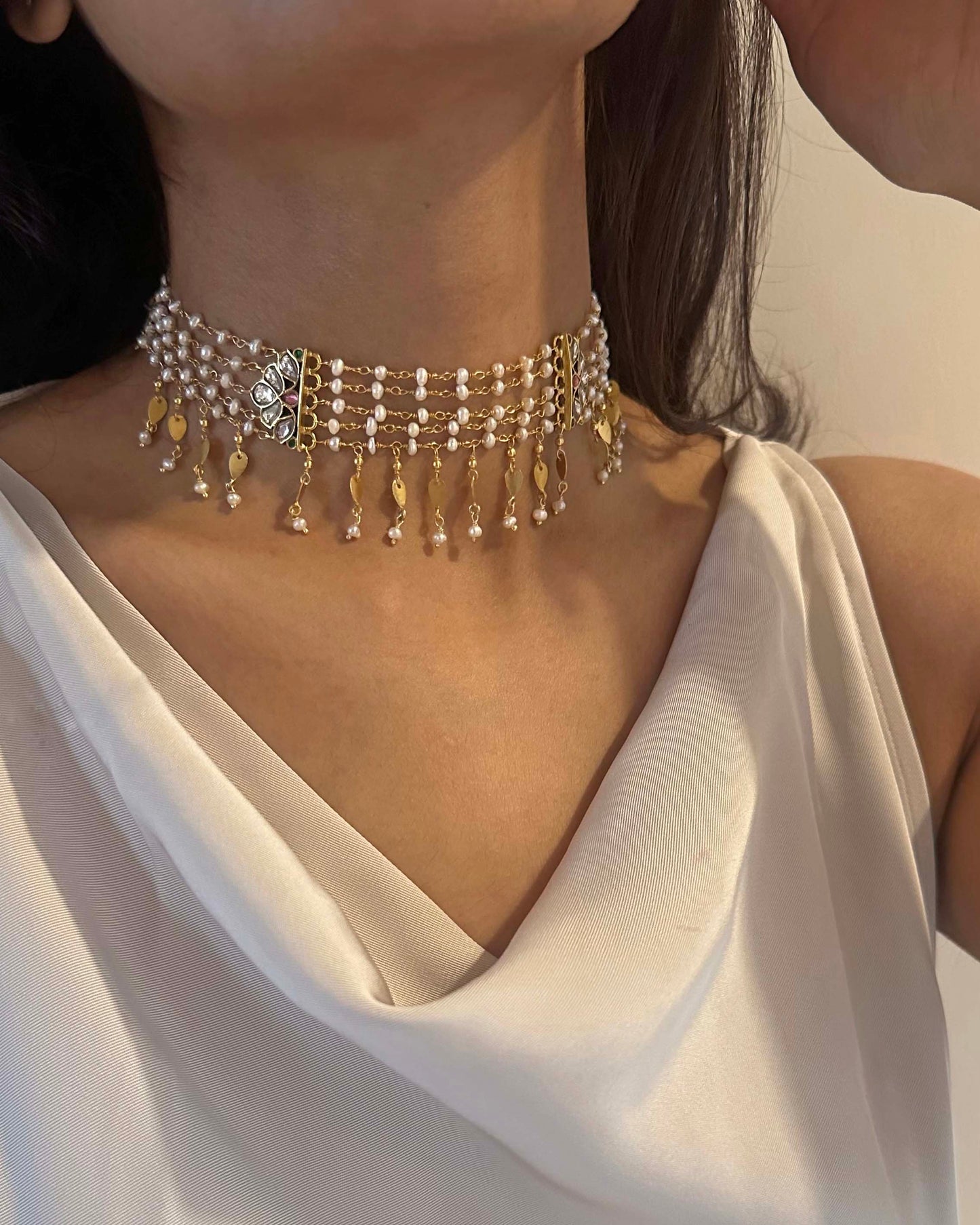 Aafreen Pearl Choker