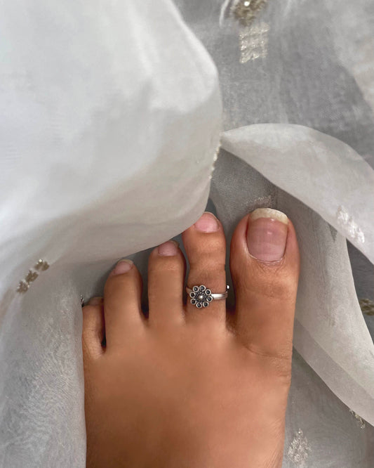 Handmade sterling silver toe ring perfect for everyday ethnic wear