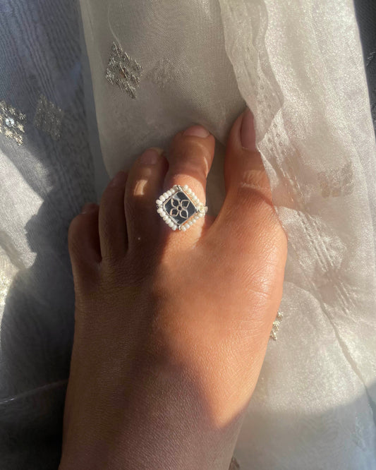 Adjustable silver bichiya designed in authentic 925 sterling silver
