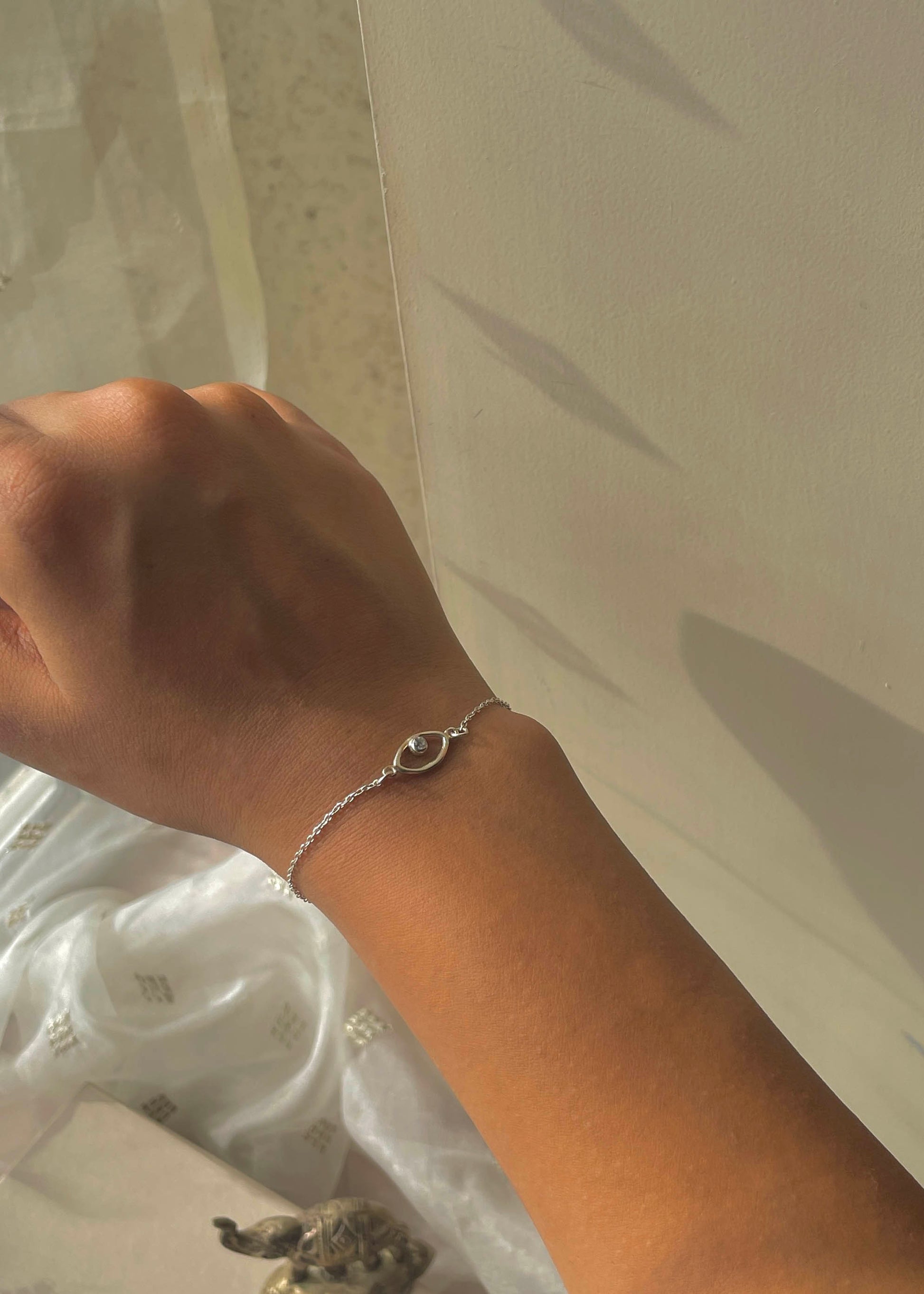 Premium Evil Eye 925 Silver Bracelet crafted in sterling silver with delicate detailing for everyday wear and gifting.