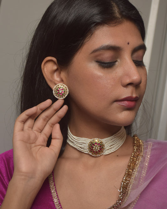 Classic 925 silver ear studs featuring radiant multicolored Jadau stones arranged in an intricate round floral design