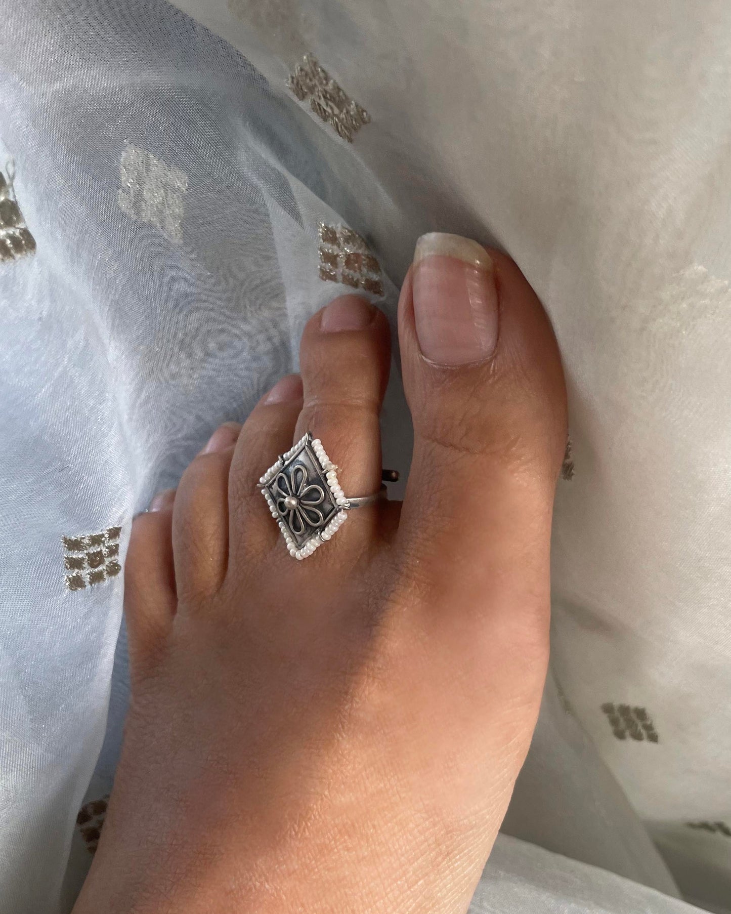 Fine silver toe ring jewellery with refined traditional styling
