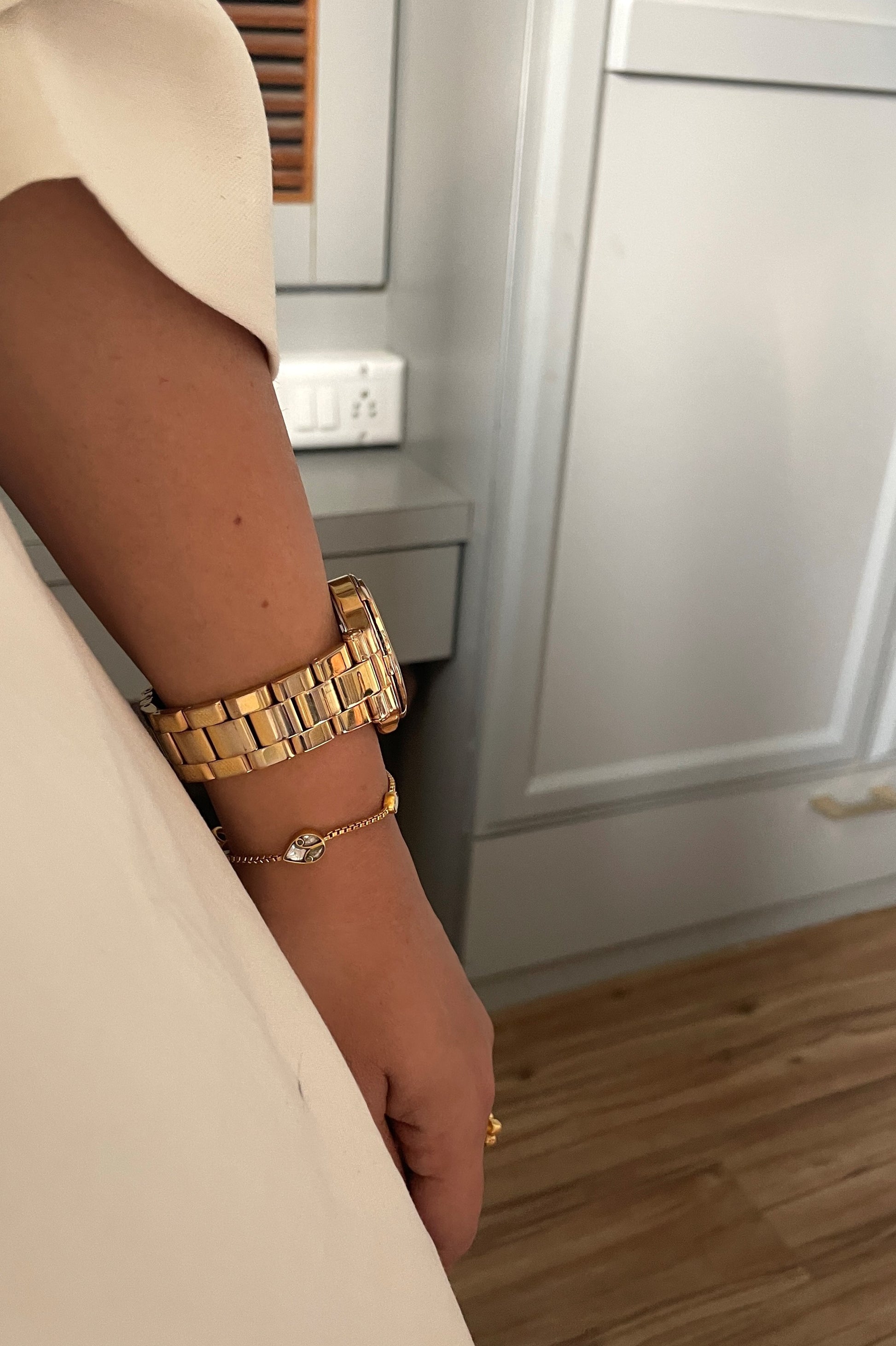 Thin gold-plated silver bracelet, handcrafted in 925 sterling silver for a refined look