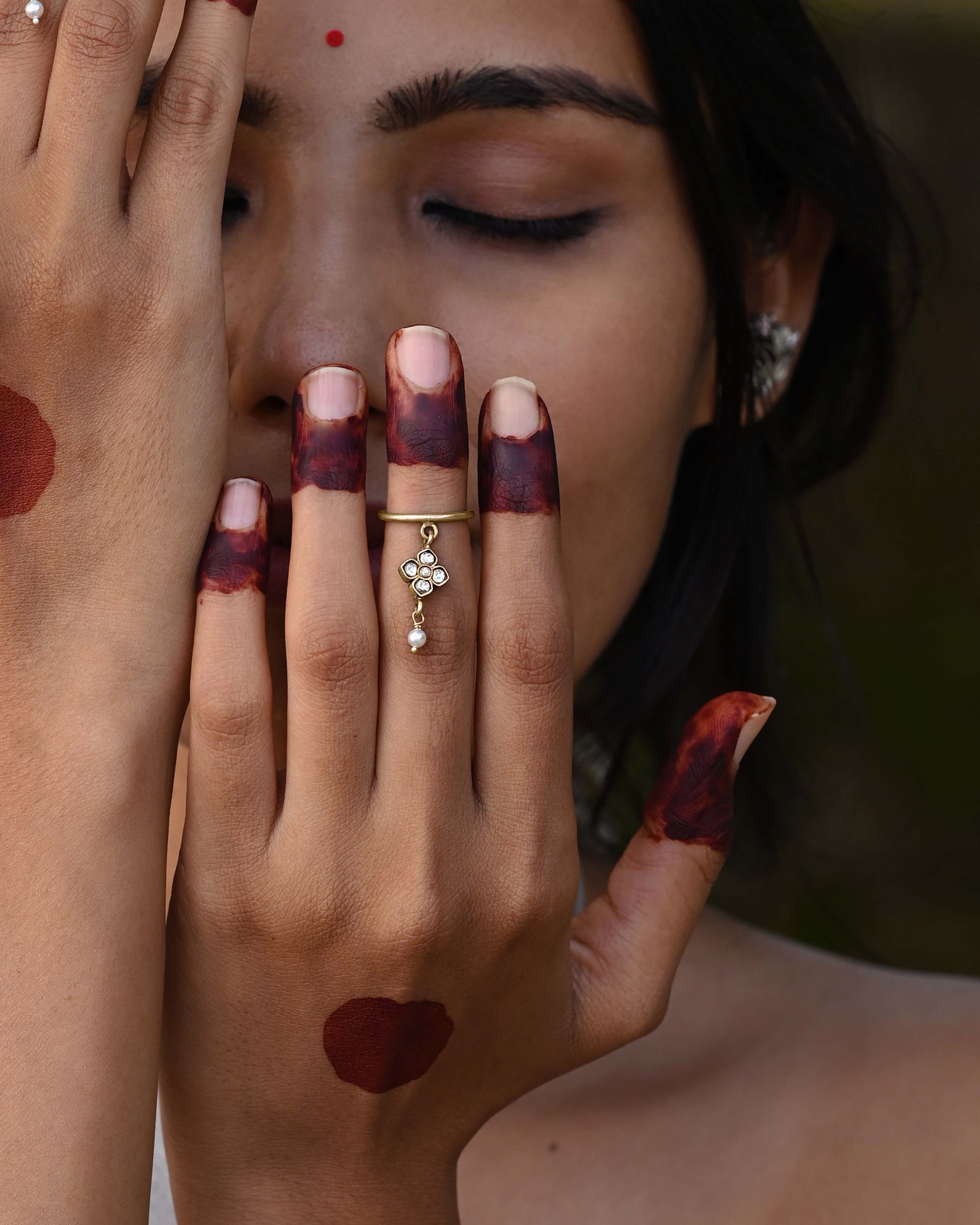 Handcrafted Nuvi Jewels Rasa Mid Ring in 92.5 silver featuring adjustable jadau motif with pearl drop