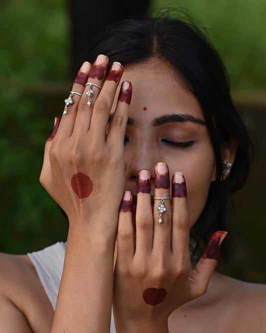 Rasa adjustable mid ring in 92.5 sterling silver featuring intricate jadau stone-studded motif and freshwater pearl drop