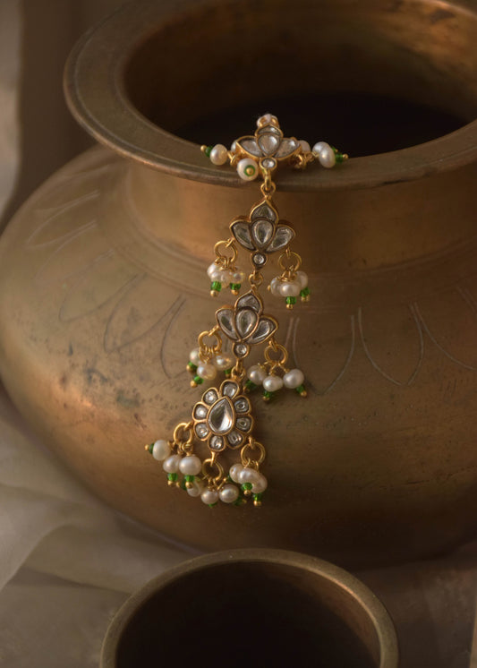 Sharwari maangtika featuring intricate Jadau stones set in 92.5 silver, adorned with cascading freshwater pearl hangings.